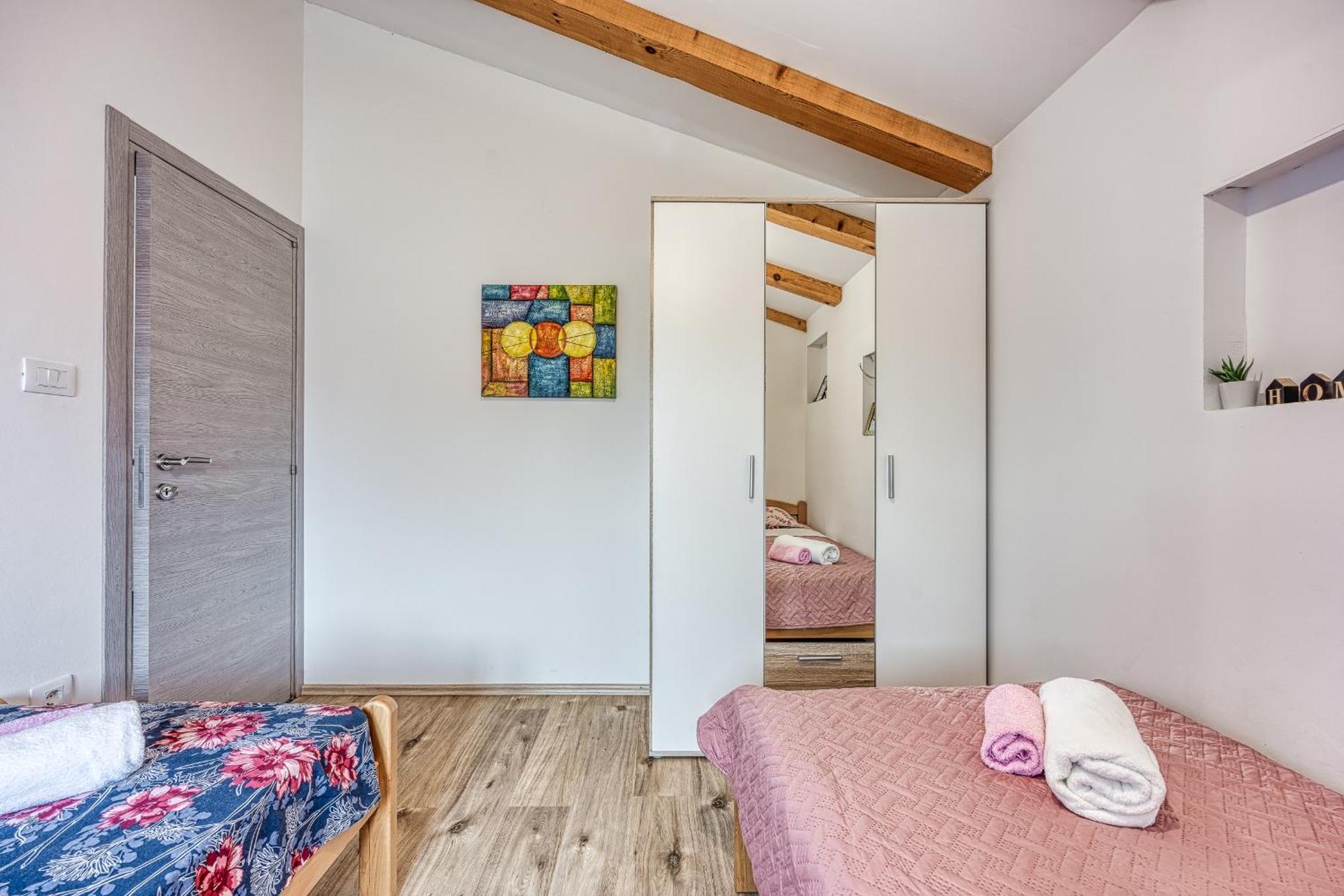 Apartments Mirjana Медулин Екстериор снимка