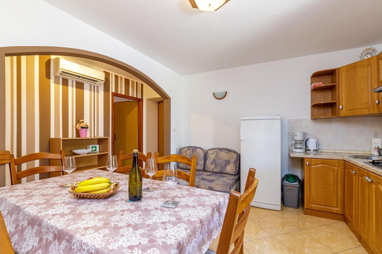 Apartments Mirjana Медулин Екстериор снимка