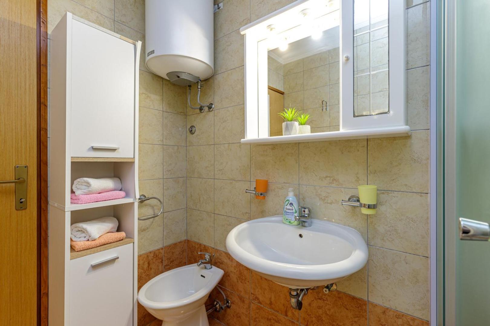 Apartments Mirjana Медулин Екстериор снимка