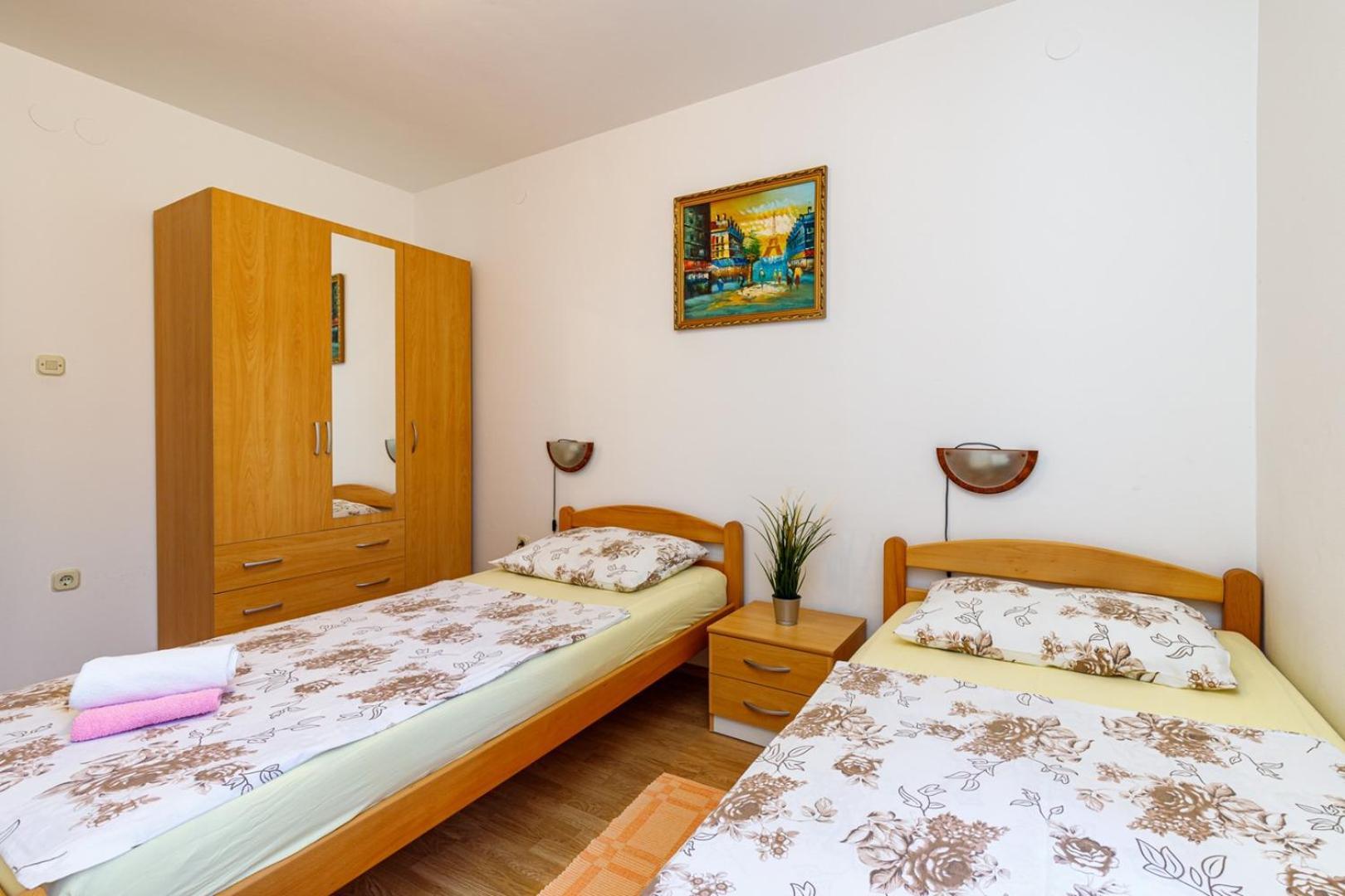 Apartments Mirjana Медулин Екстериор снимка